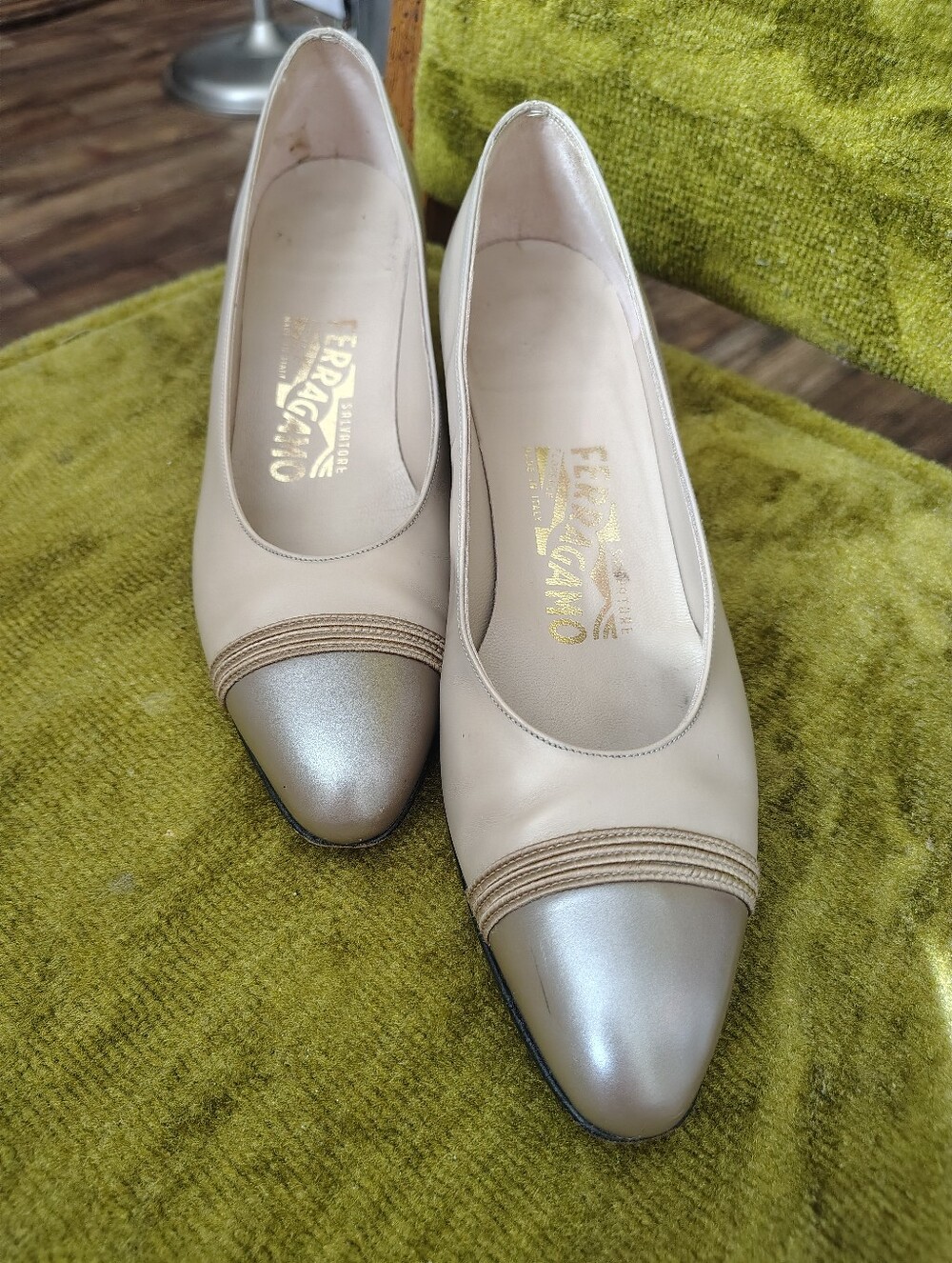 Vintage Salvatore Ferragamo Beige Low heeled with Metallic Champagne Cap Toe